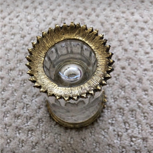 vintage antique vanity glass holder with gold metal filligree leaves - Picture 4 of 8